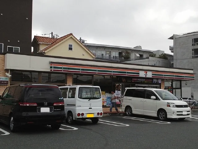 セブンイレブン浜松船越町店まで290m
