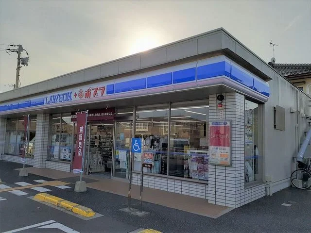 ローソン淀江町佐陀店まで650m