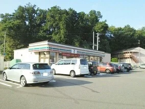 セブンイレブンまで520m