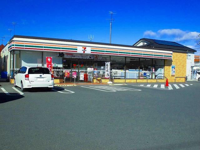 セブンイレブンまで750m
