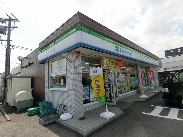 ファミリーマート 大垣安井町店まで450m