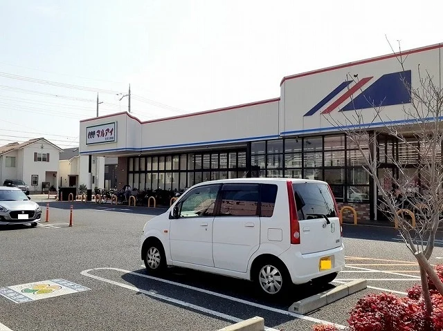 マルアイ北大久保店まで300m