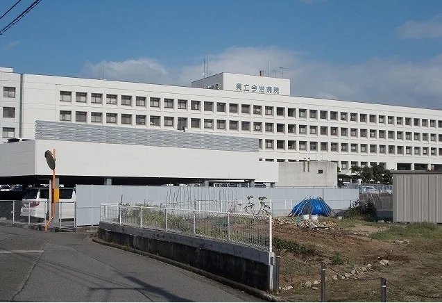 愛媛県立今治病院まで350m