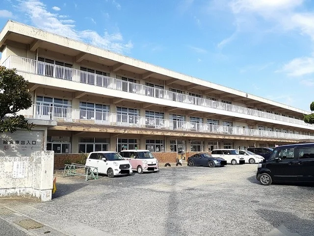 西江原小学校まで720m
