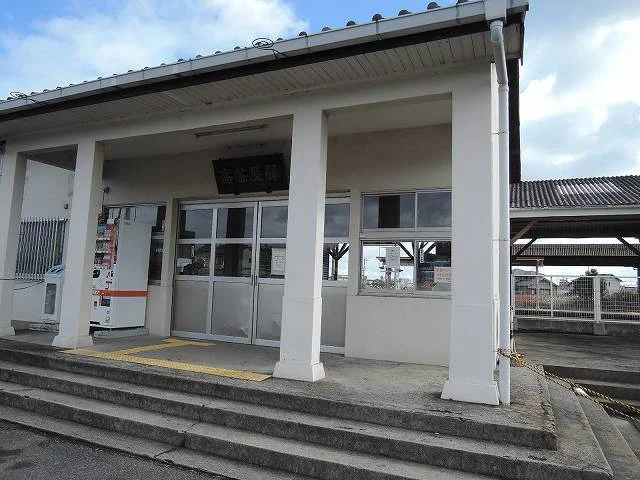 高茶屋駅まで1300m