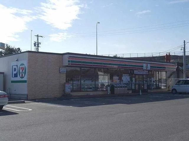 セブンイレブン芸濃インター前まで850m