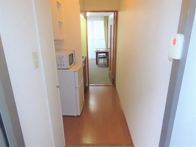 玄関からのアングルです