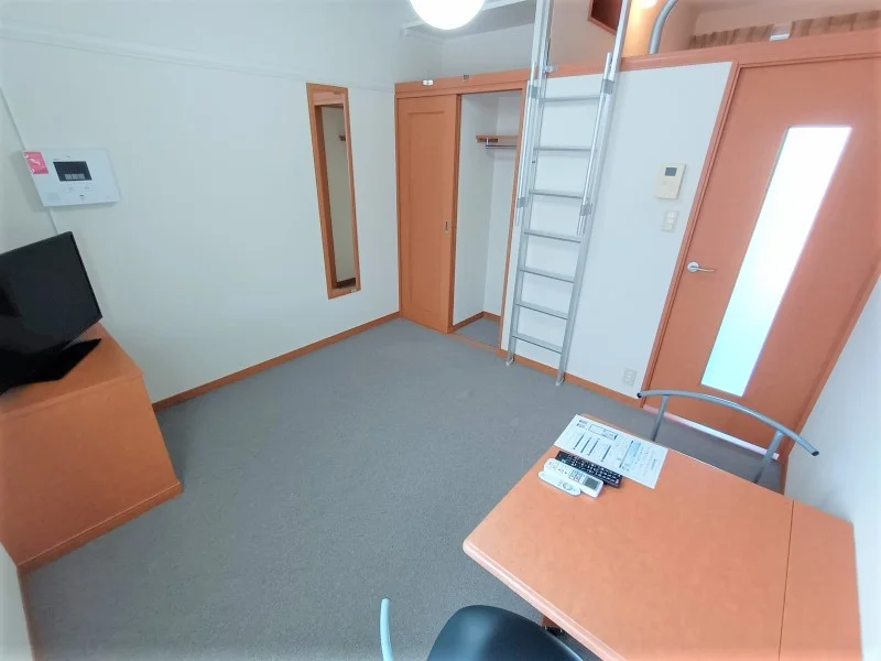 1Fフローリング2Ｆ絨毯　設備・仕様が異なる場合がございます