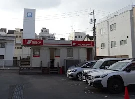 ニッポンレンタカー 松山大街道 営業所まで徒歩7分