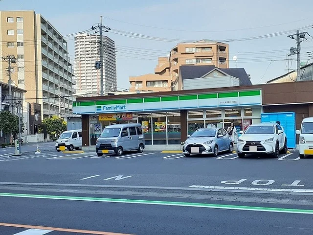 ファミマ　さいたま沼影２丁目店まで400m