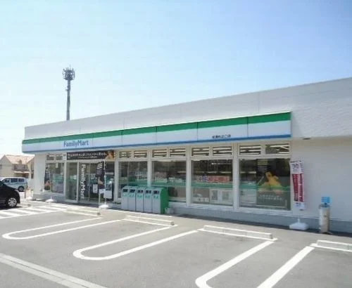 ファミリーマート常滑西ノ口店まで615m