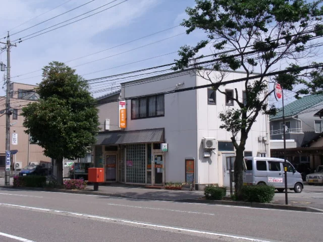 笠舞郵便局まで650m