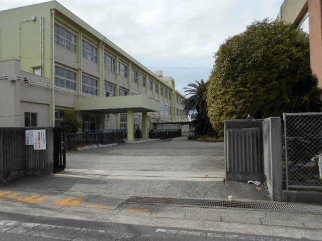 保田小学校様まで600m