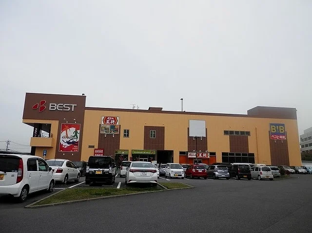 クロスモールまで750m