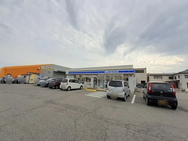 ローソン燕杣木店まで250m