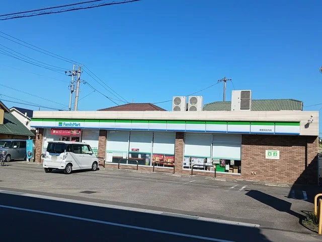 ファミリーマート新居浜庄内店まで742m