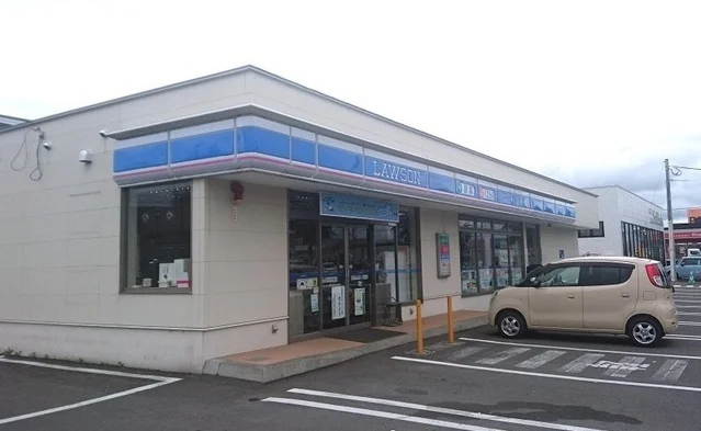 ローソン旭川東光１５条店まで650m