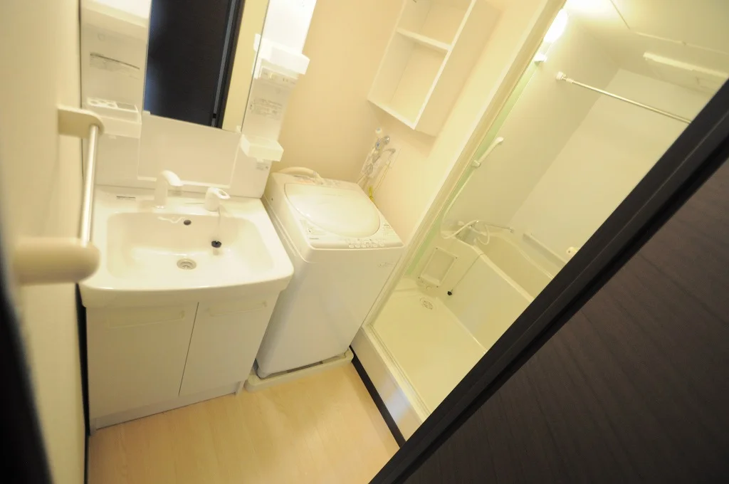 実際の洗面所は設備・仕様が異なる場合がございます