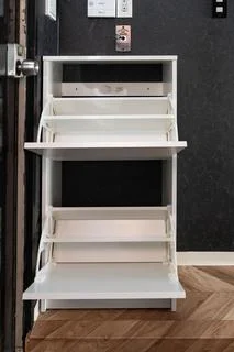 シューズボックス