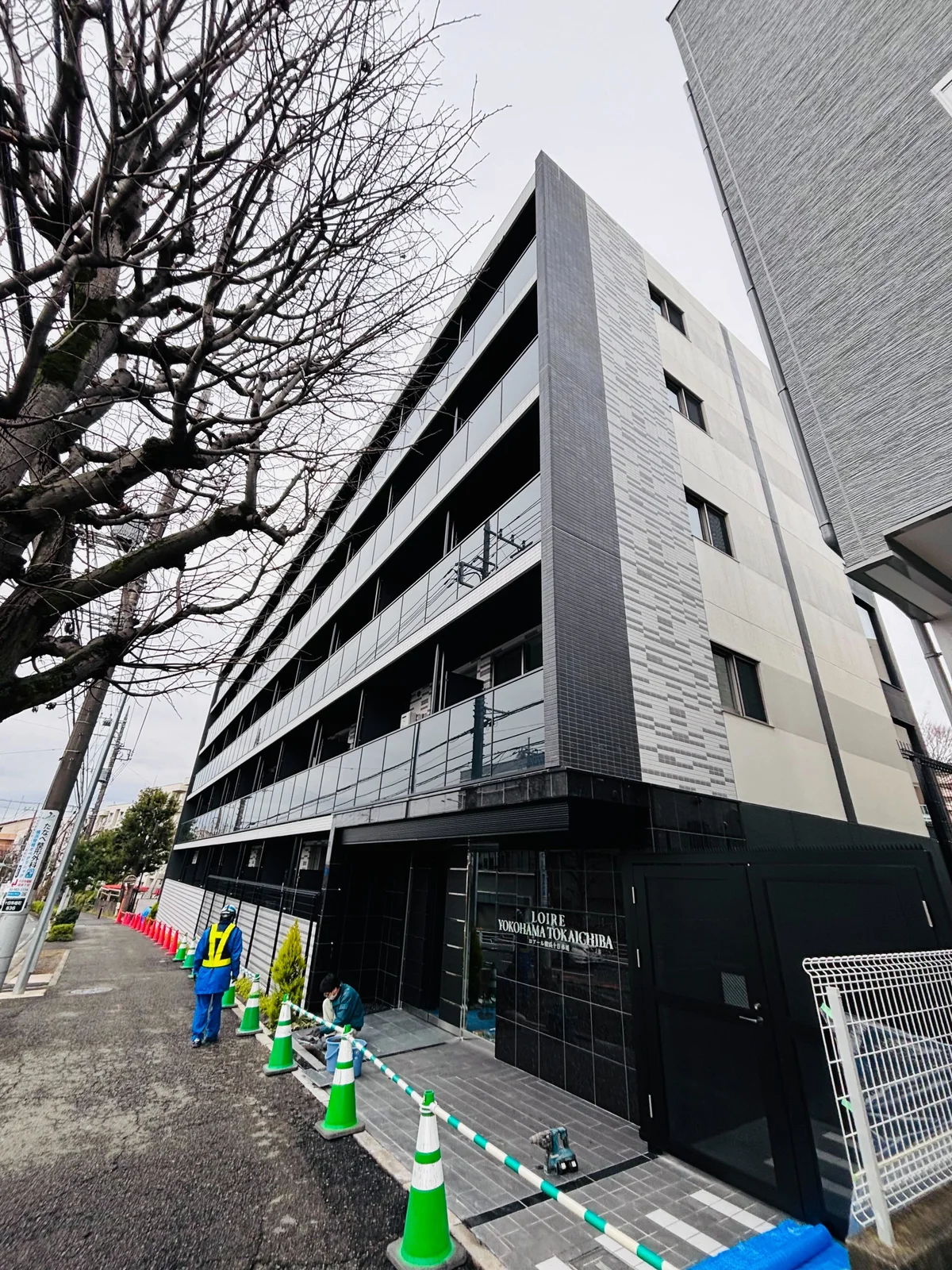 写真はイメージです。ラグなどの室内装飾はございません。