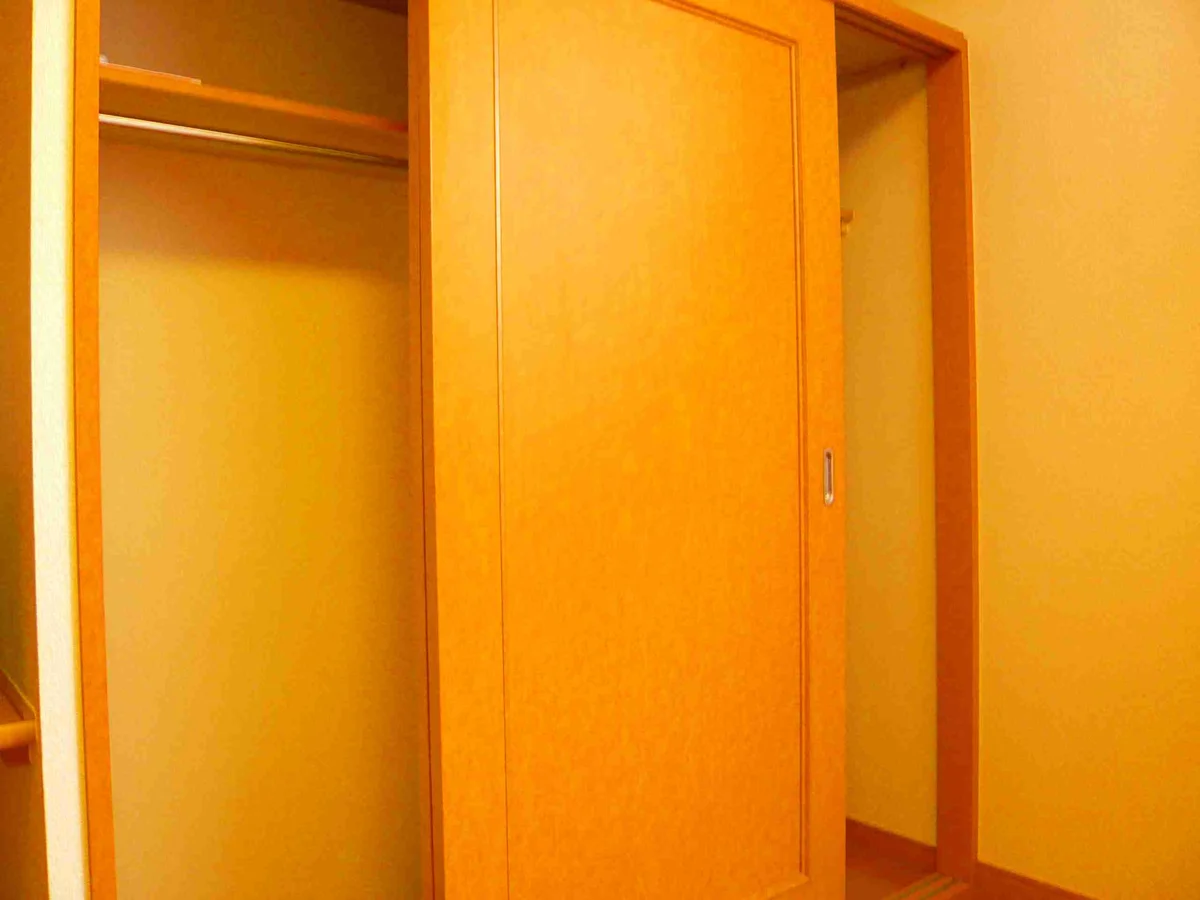 大容量クローゼット完備です。