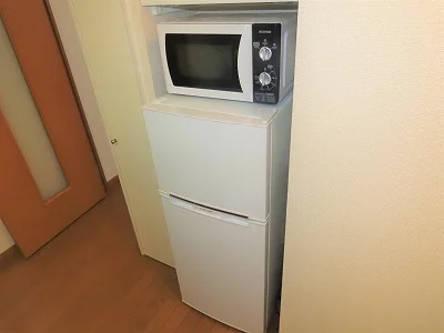 電子レンジ、冷蔵庫完備