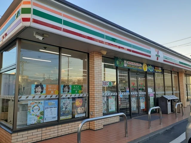 セブンイレブンまで109m