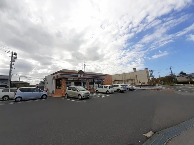 セブンイレブン新潟善久店まで680m