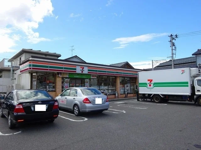 セブン-イレブン 新潟向陽２丁まで700m