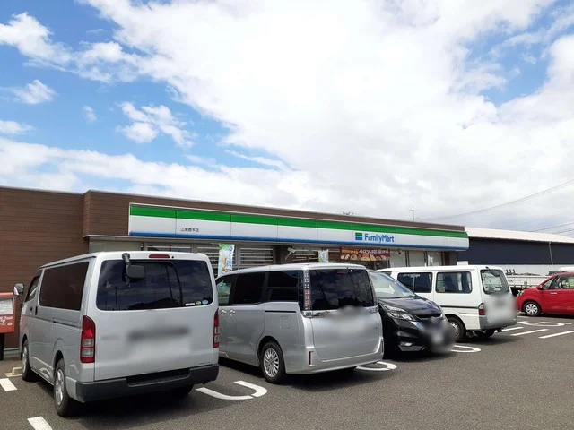 ファミリーマート　江南寄木店まで450m