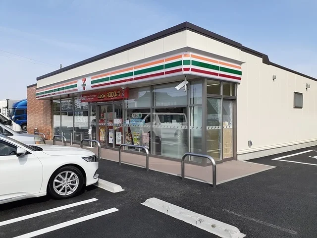 セブンイレブン　丹陽町三ツ井店まで220m