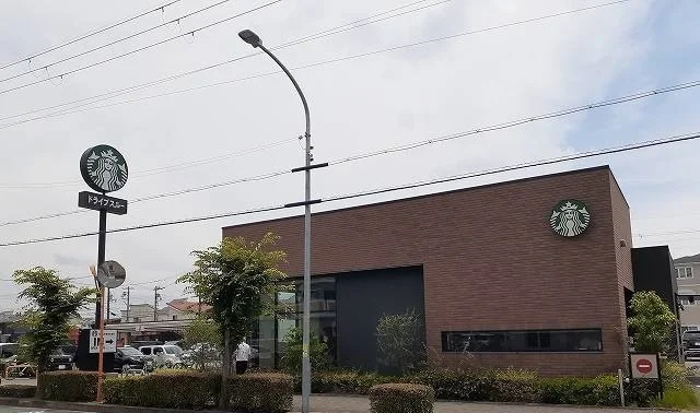 スターバックス様まで850m