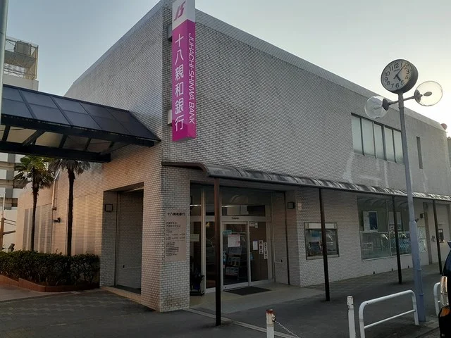 十八親和銀行西諫早支店まで1004m