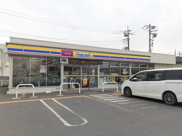 ミニストップ龍ヶ崎寺後店まで520m