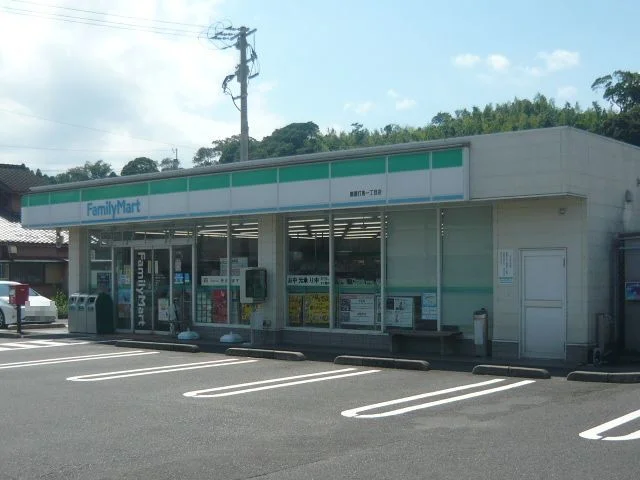 ファミリーマート打馬一丁目店まで500m