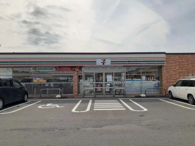 セブンイレブン　酒田豊里店まで1300m