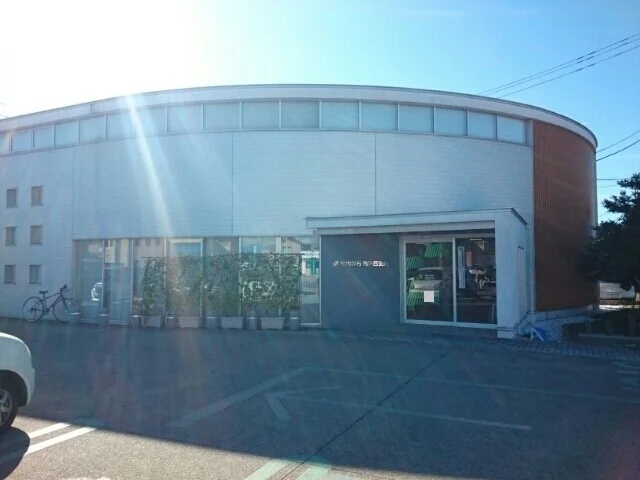 荘内銀行鶴岡西支店まで850m