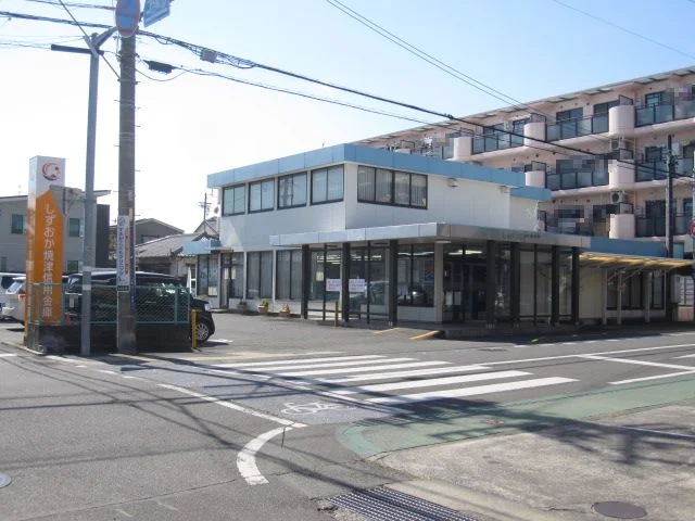 しずおか焼津信用金庫新川出張所まで34m