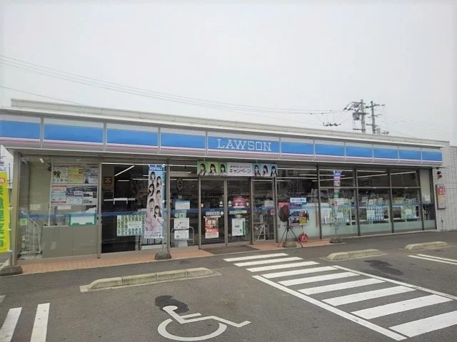 ローソン三豊詫間駅前店まで350m