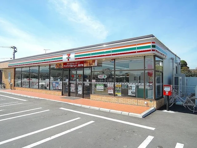 セブンイレブンまで400m