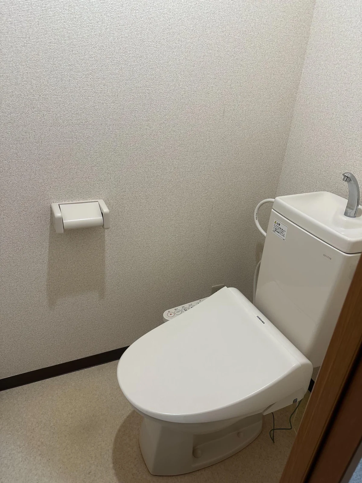 お風呂トイレ別です。