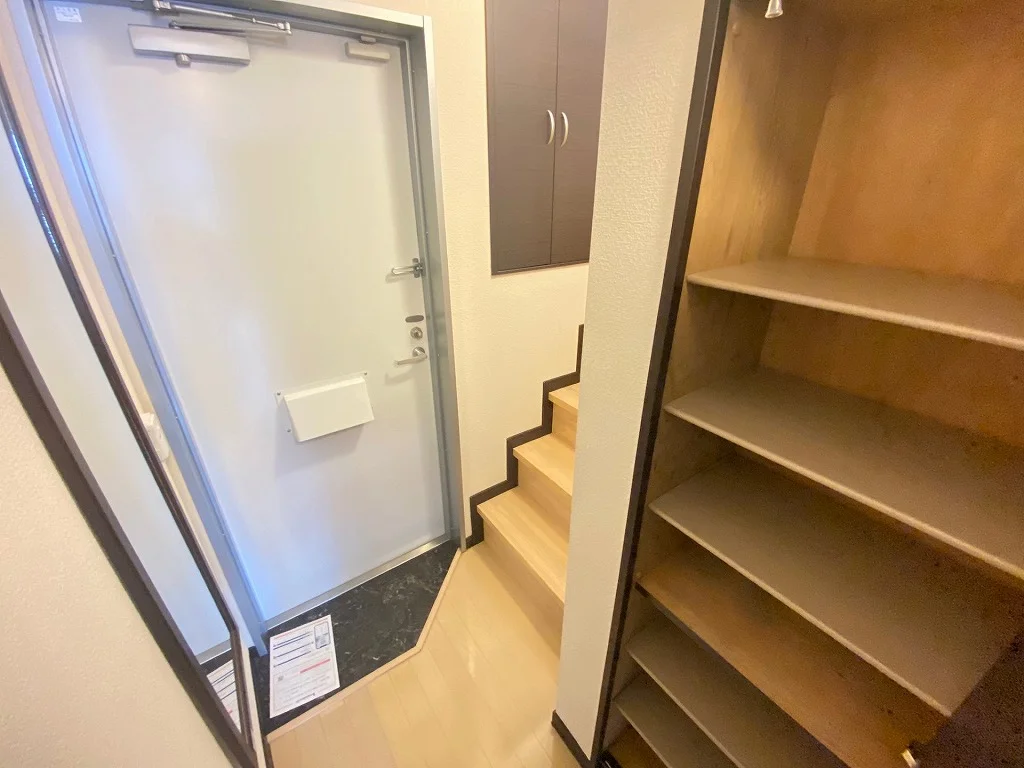 扉の色は異なる場合がございます