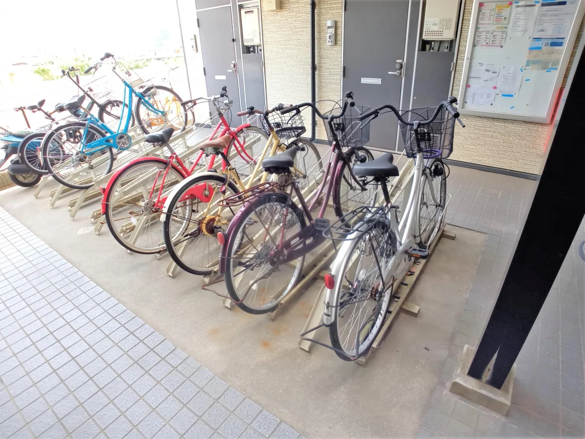 駐輪場完備