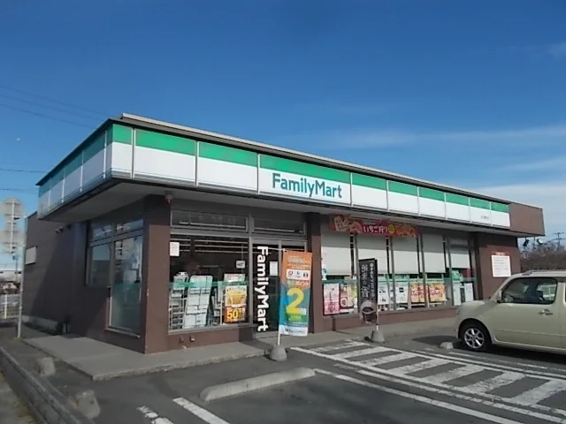 ファミリーマート酒門店まで1100m