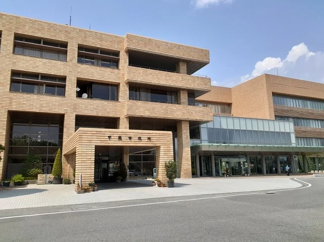 甲斐市役所まで160m