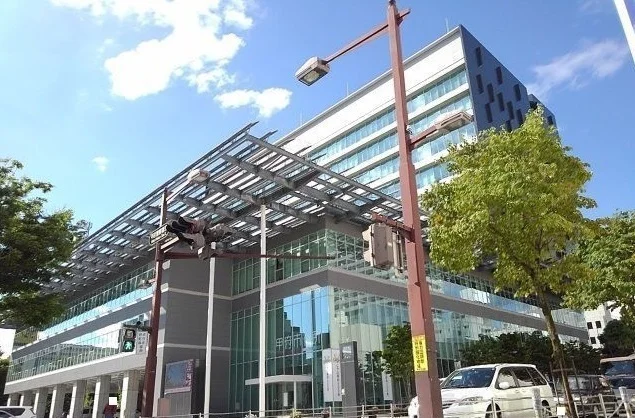 甲府市役所まで2100m