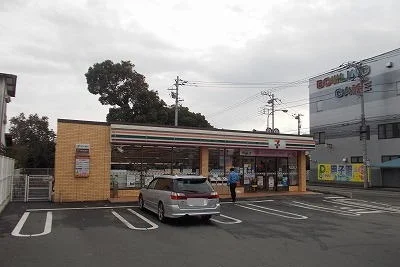 セブンイレブン三島松本南店まで850m