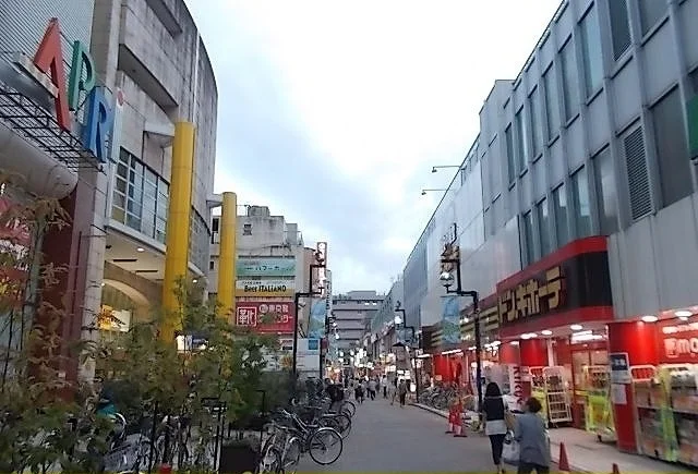 ショッピングロード錦通りまで1000m