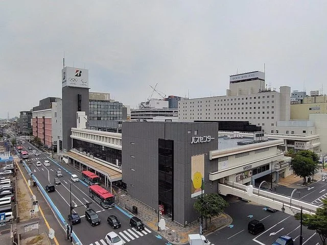 万代シティバスセンターまで1200m