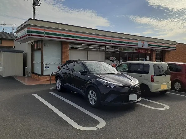 セブンイレブン中庄店まで450m